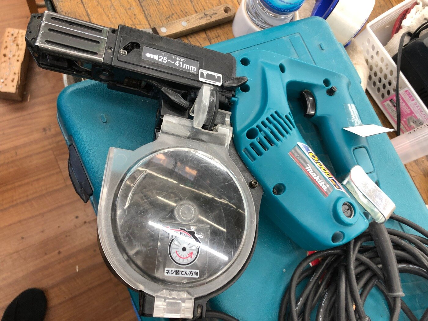 makita マキタ オートパックスクリュードライバー 6830 ビス打ち機